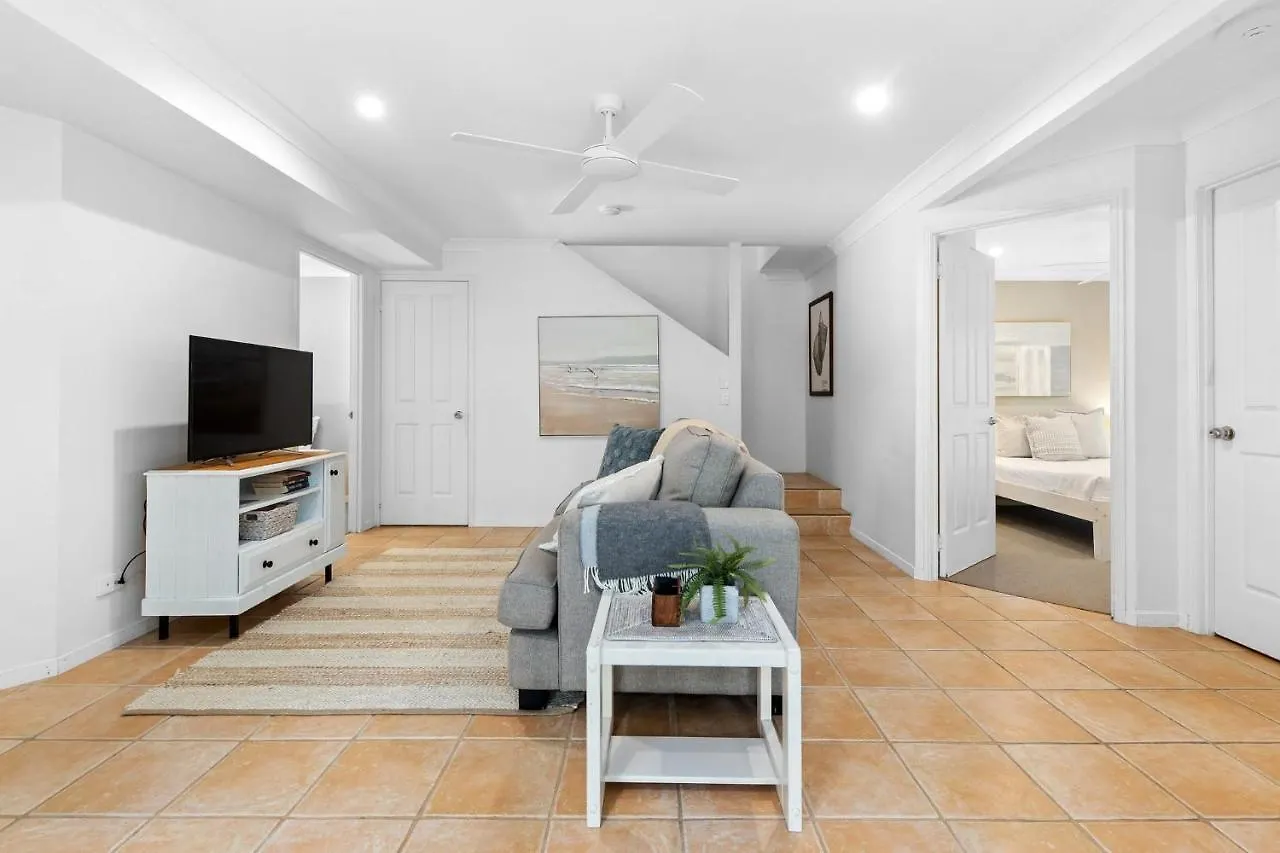 Corona St Secluded Sunshine Beach Duplex With Private Pool